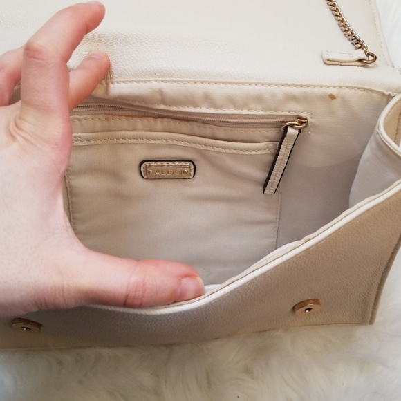 Purse by Aldo 👜 - Picture 4 of 5